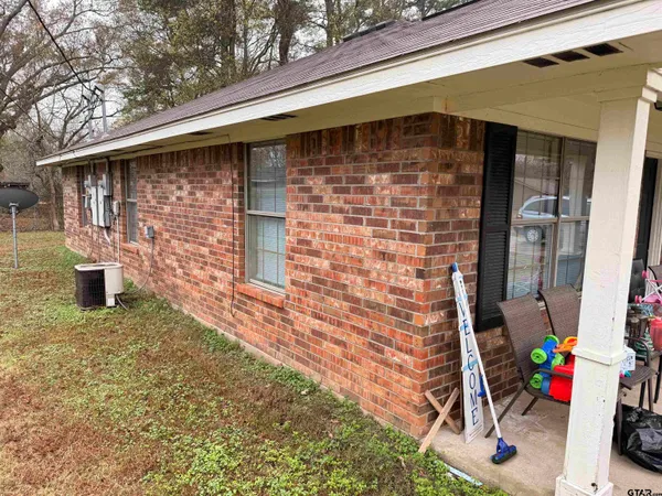 $480,000 | 904-910 Tabb Street, Mount Pleasant, TX 75455