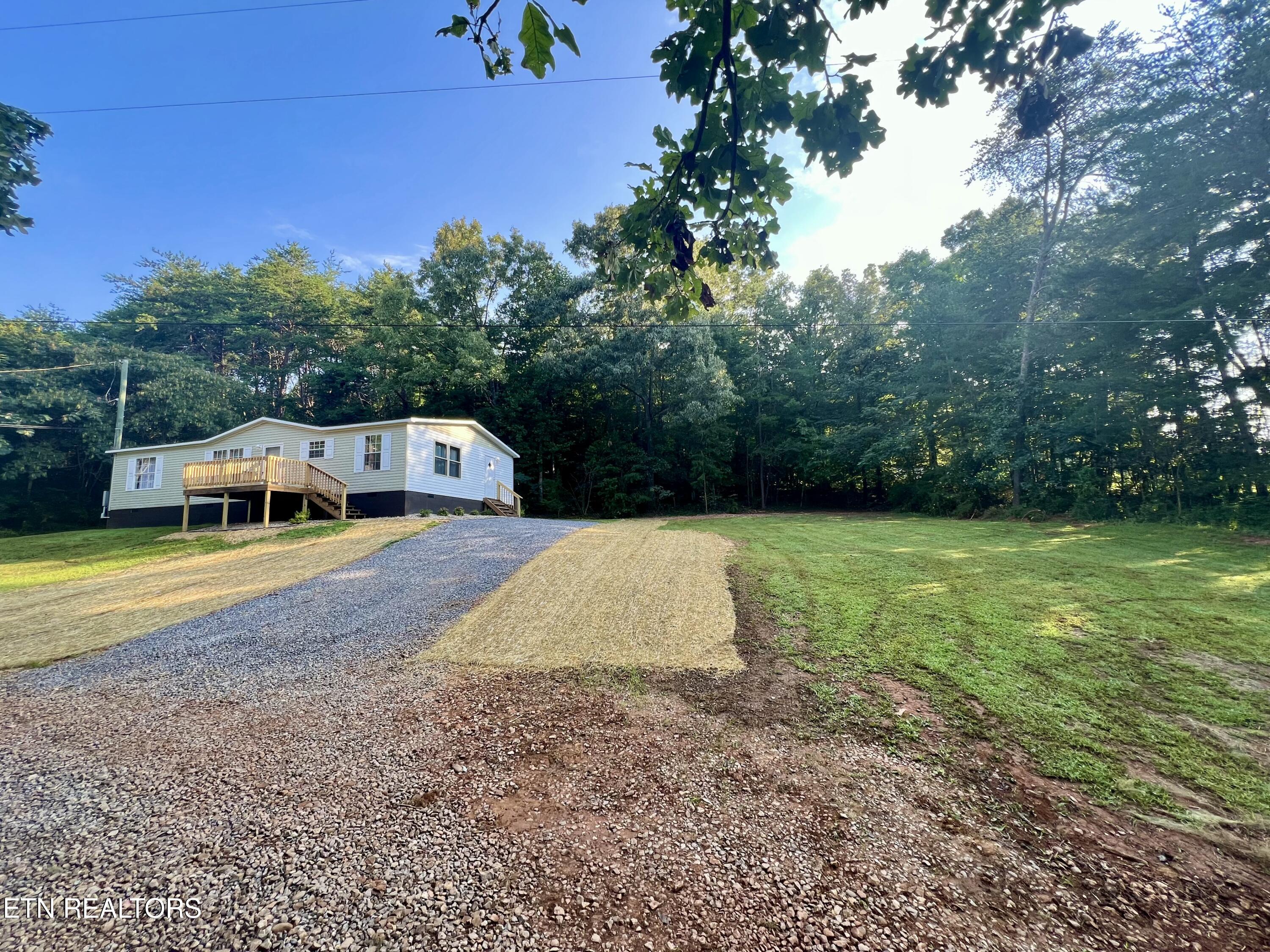126 Sheppard Road Sweetwater, TN 37874 - Photo 4 of 42 IMG_2512