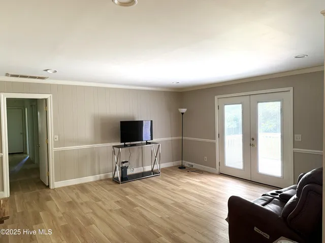 $265,000 | 2105 Dallas Drive, Kinston, NC 28504