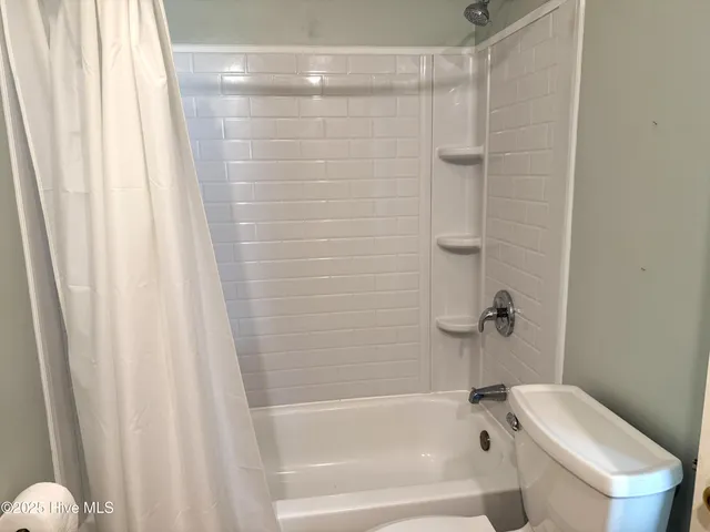 $265,000 | 2105 Dallas Drive, Kinston, NC 28504