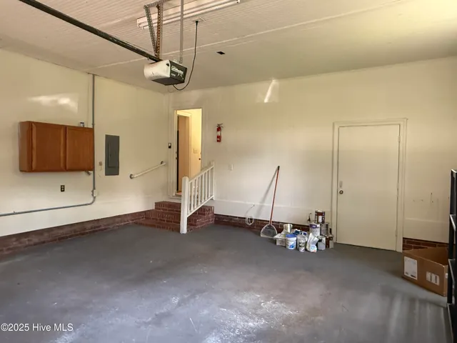 $265,000 | 2105 Dallas Drive, Kinston, NC 28504