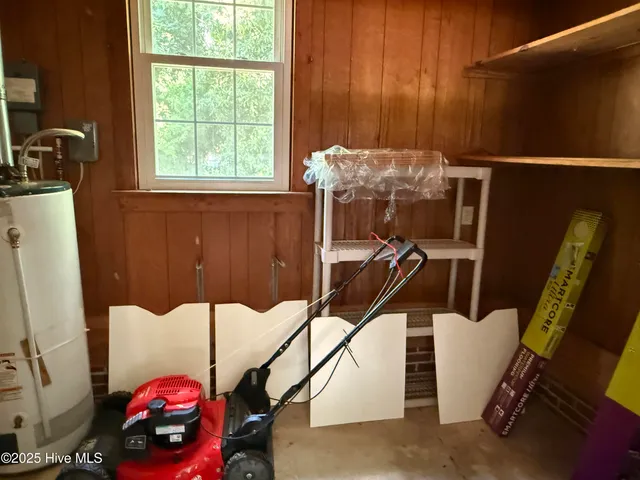 $265,000 | 2105 Dallas Drive, Kinston, NC 28504