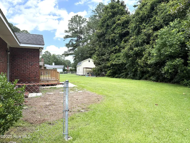 $265,000 | 2105 Dallas Drive, Kinston, NC 28504