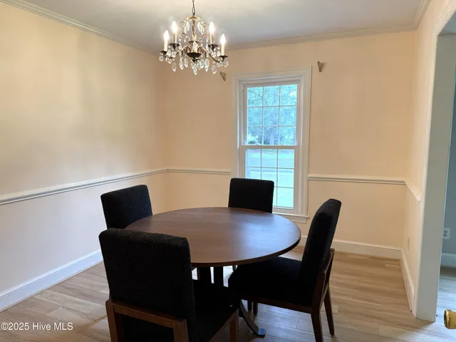 $265,000 | 2105 Dallas Drive, Kinston, NC 28504