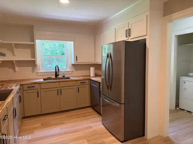 $265,000 | 2105 Dallas Drive, Kinston, NC 28504