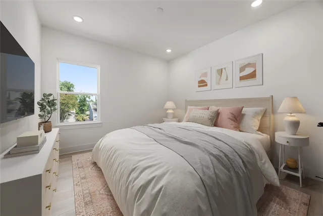 $369,990 | 5018 Golden Forest Drive, Houston, TX 77091