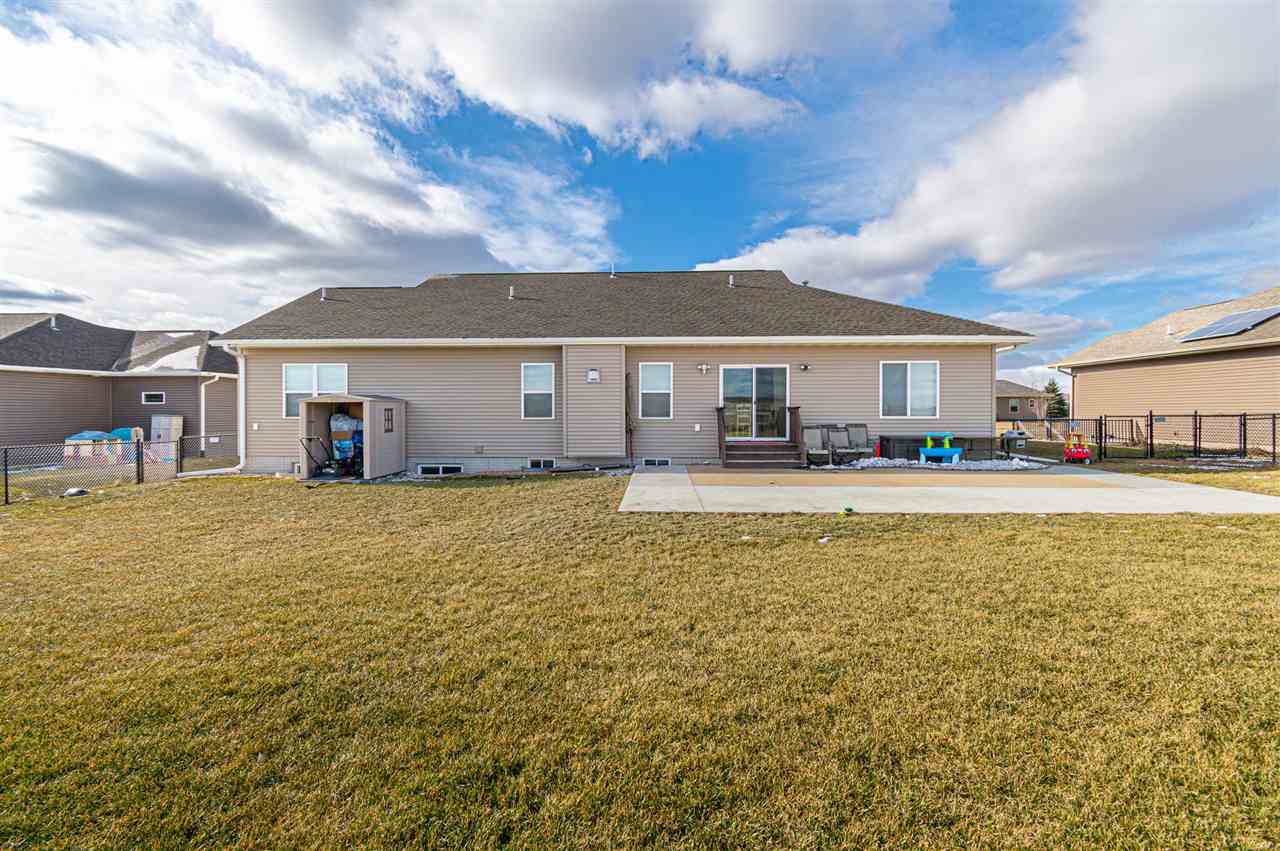 1200 Wood Lily Road Solon, IA 52333 - Photo 8 of 8 Gallery Image 8