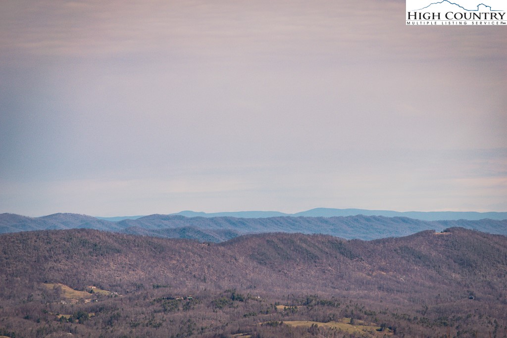 220 Northridge Road, Unit 25 Beech Mountain, NC 28604 - Photo 46 of 47 a view of ocean and mountains