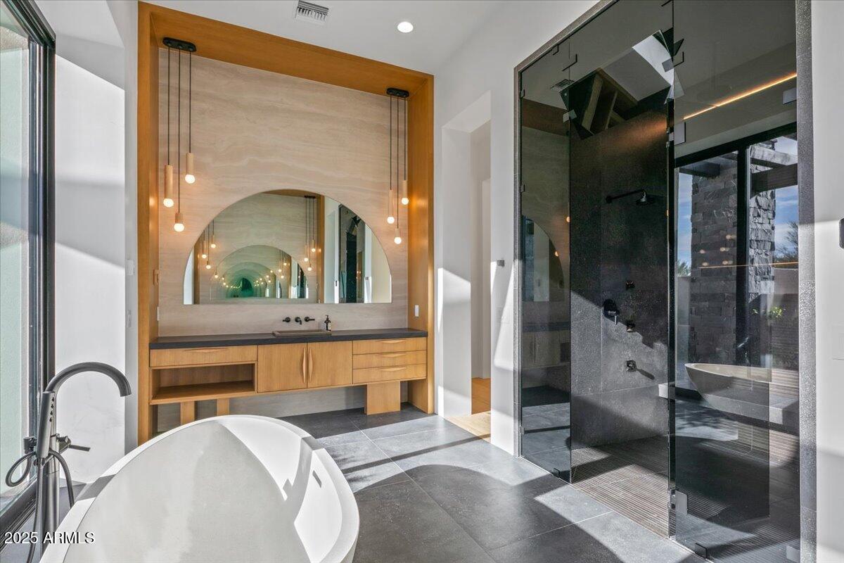 10249 East Joy Ranch Road Scottsdale, AZ 85262 - Photo 27 of 57 23-Primary Bath