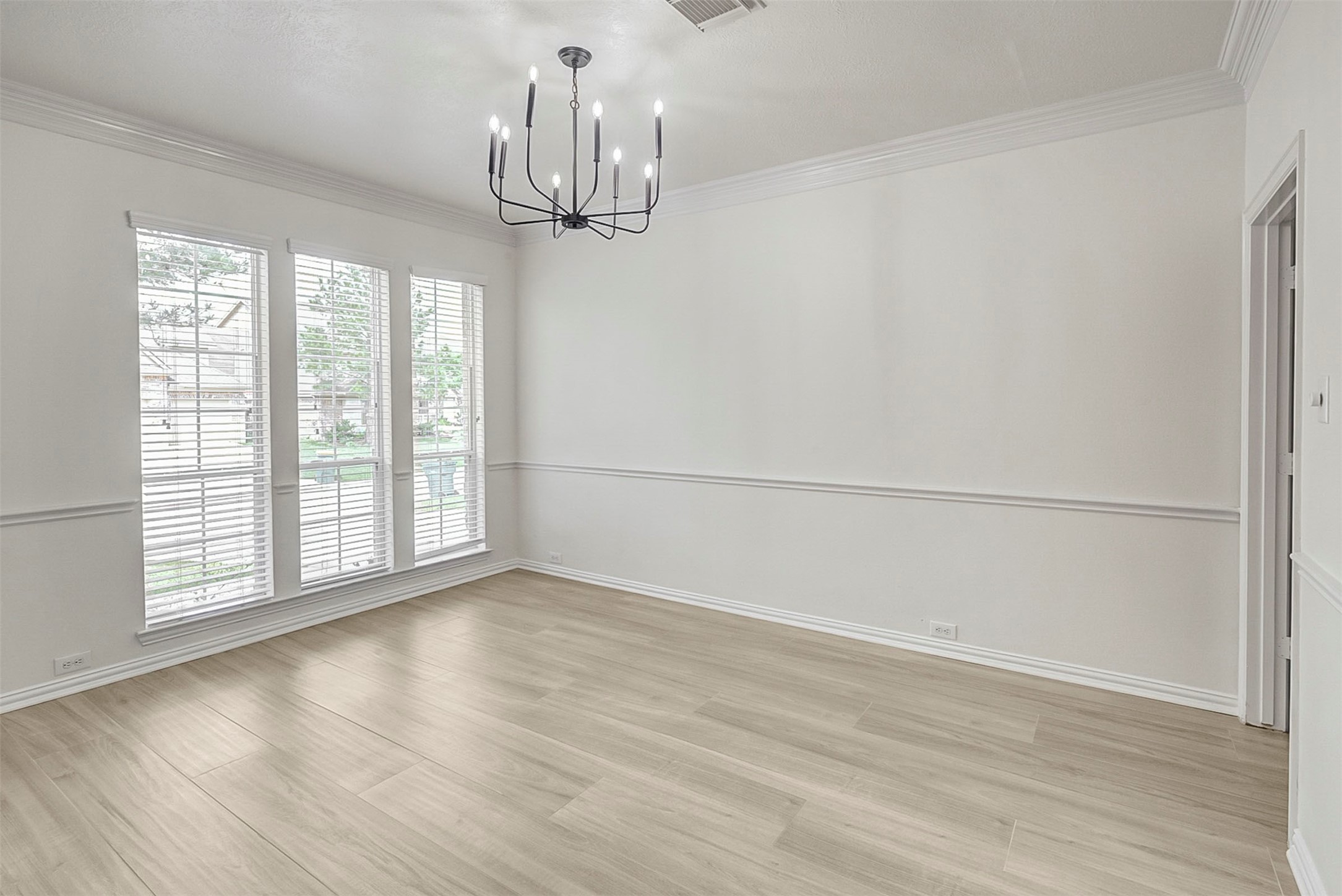 10 Chippewa Trail Spring, TX 77389 - Photo 7 of 46 Dining Room