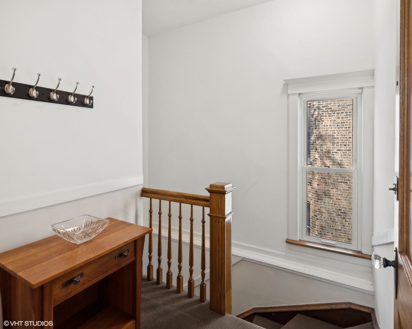 1920 West Addison Street Chicago, IL 60613 - Photo 17 of 34 a view of a room with a window