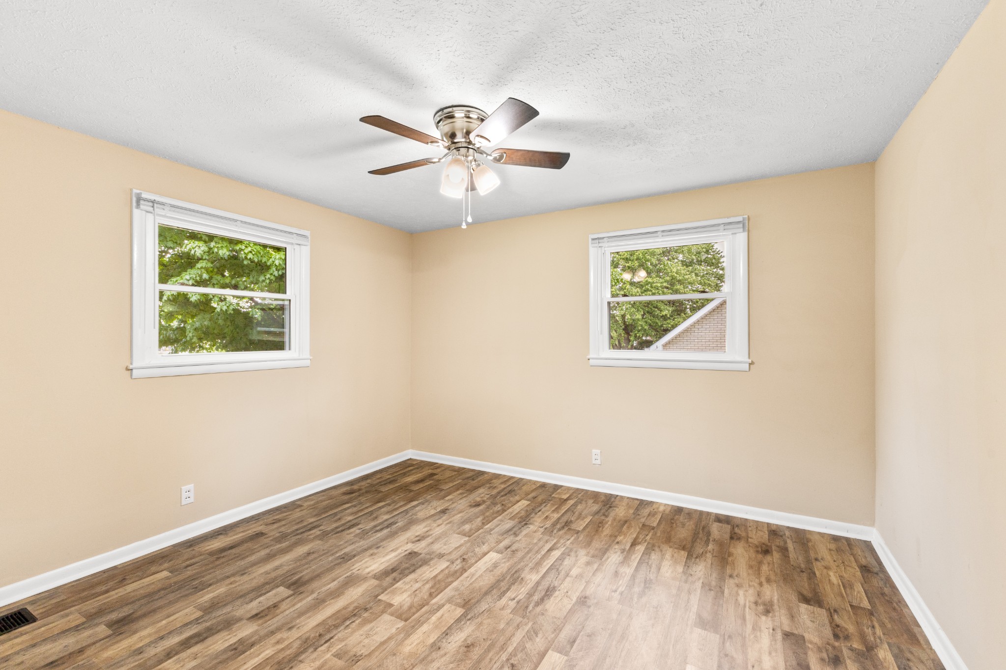 1704 Woodside Drive Springfield, TN 37172 - Photo 20 of 39