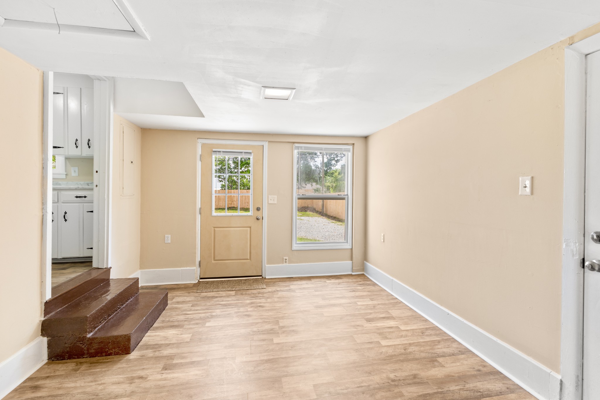 1704 Woodside Drive Springfield, TN 37172 - Photo 10 of 39