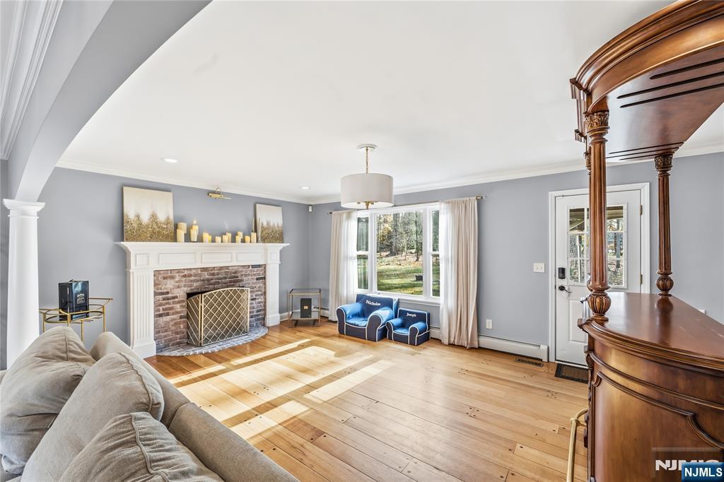 8 Split Rock Road Upper Saddle River, NJ 07458 - Photo 15 of 40