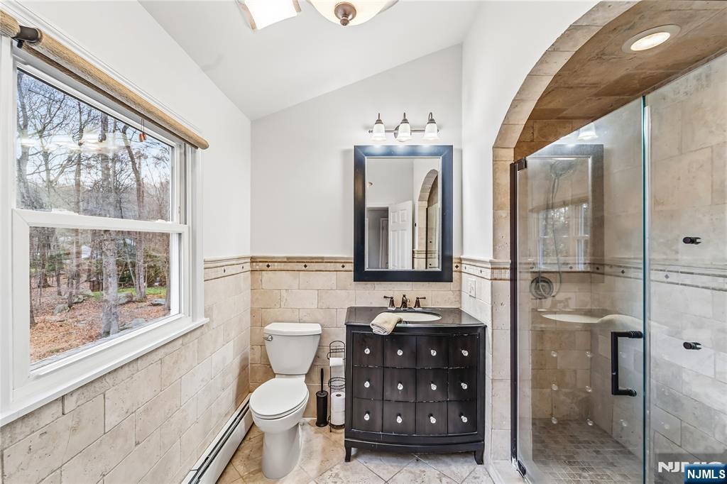 8 Split Rock Road Upper Saddle River, NJ 07458 - Photo 29 of 40