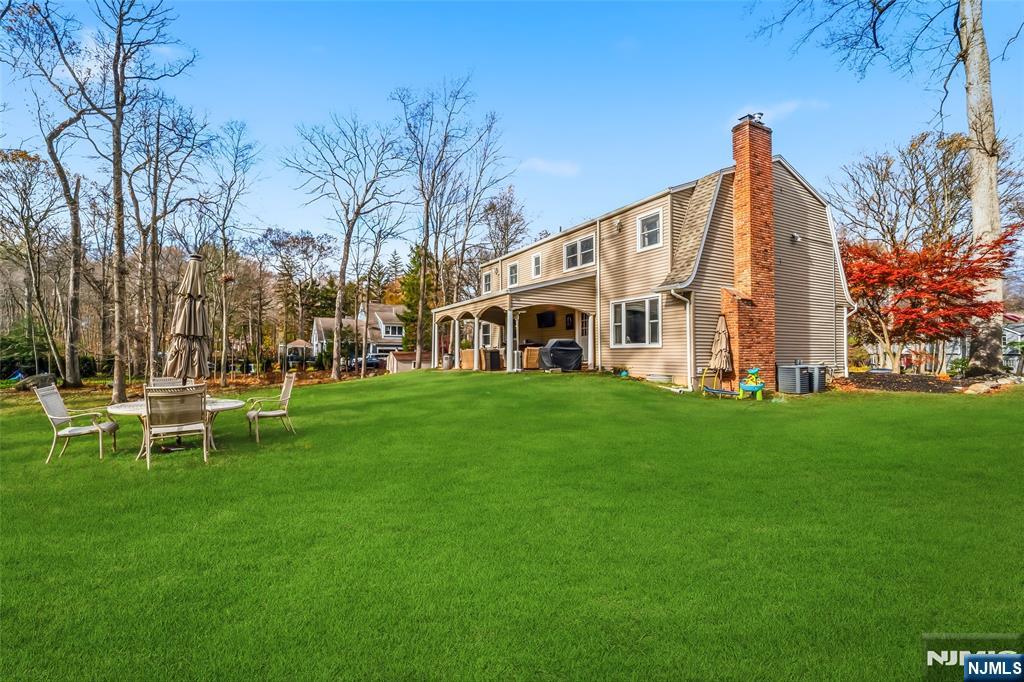 8 Split Rock Road Upper Saddle River, NJ 07458 - Photo 37 of 40