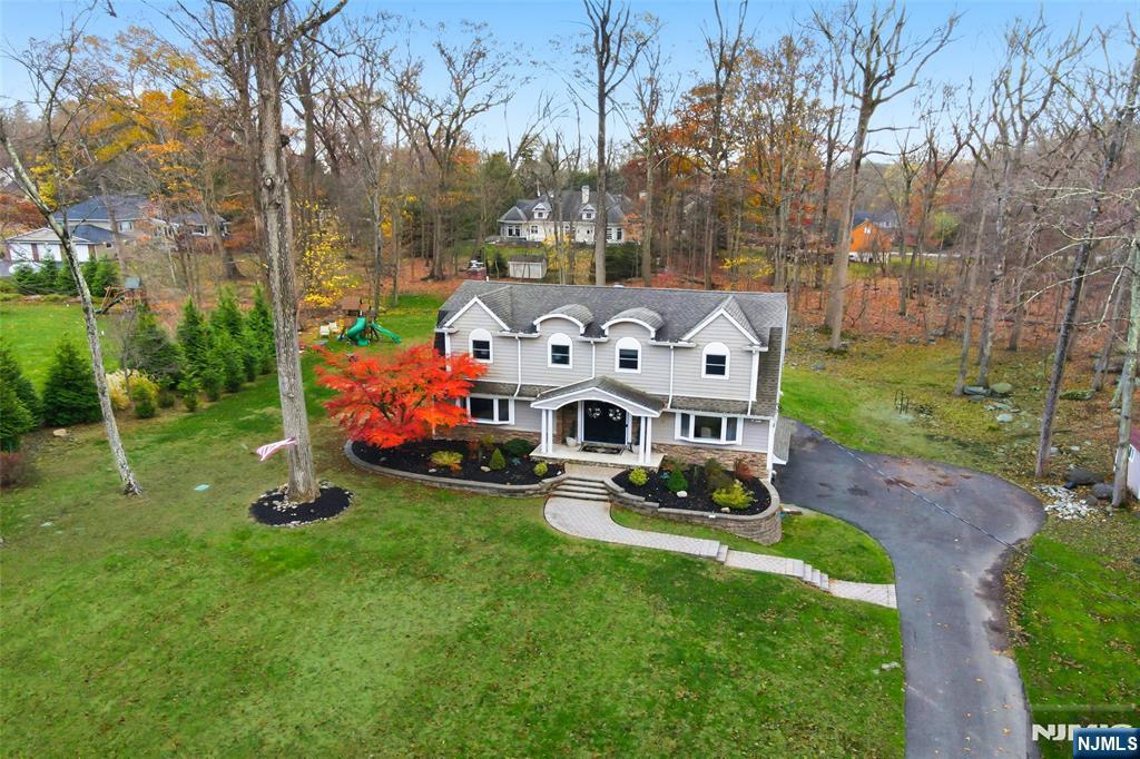 8 Split Rock Road Upper Saddle River, NJ 07458 - Photo 5 of 40