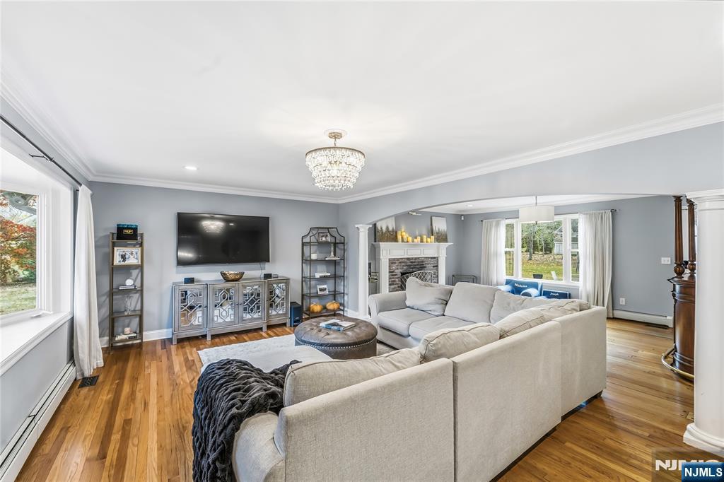 8 Split Rock Road Upper Saddle River, NJ 07458 - Photo 9 of 40