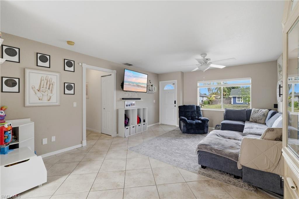 5490 27th Avenue Southwest Naples, FL 34116 - Photo 4 of 33