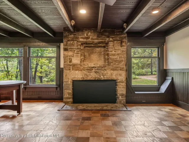 a view of a building with an outdoor space