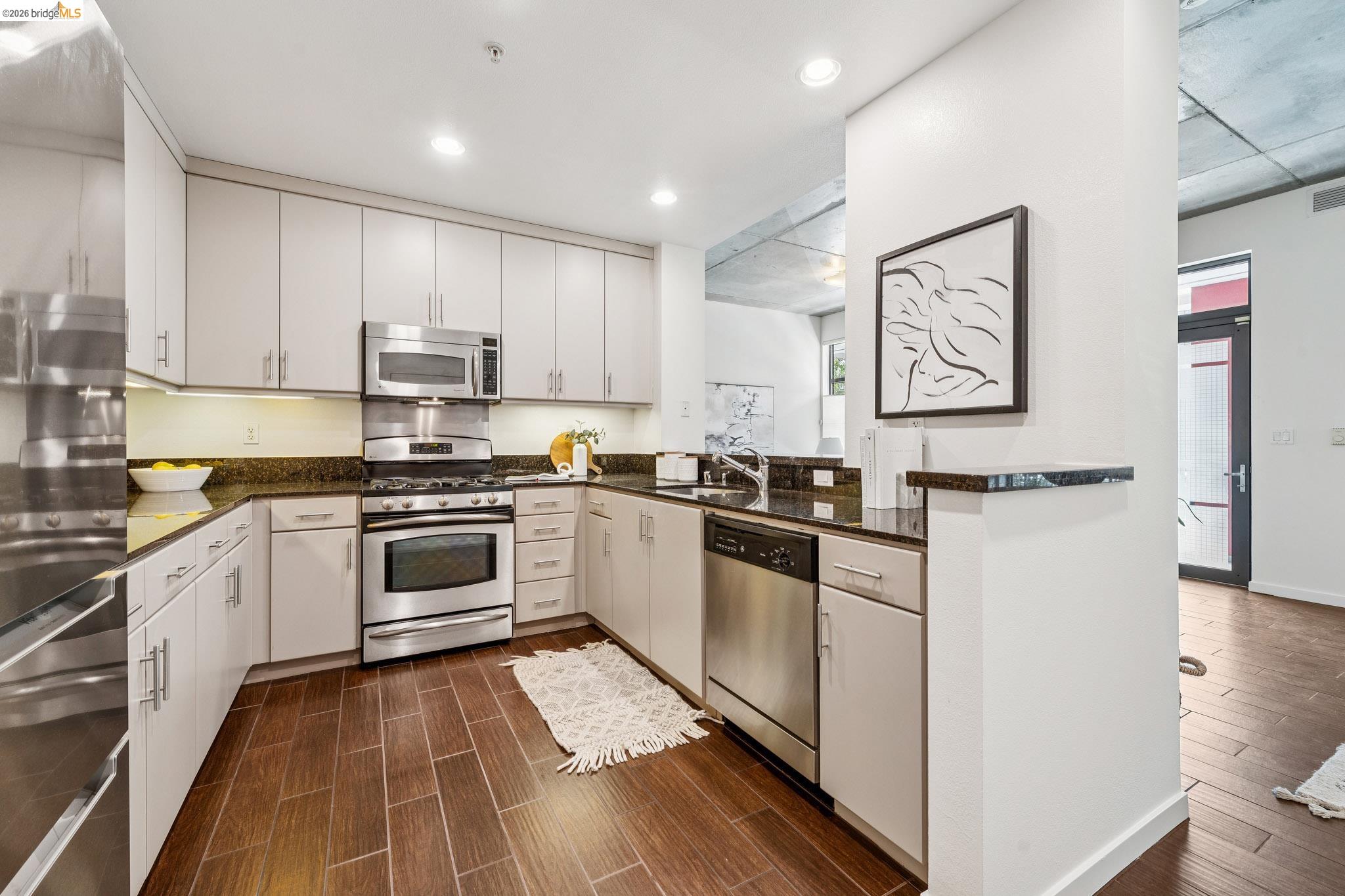 288 3rd Street, Unit 104 Oakland, CA 94607 - Photo 15 of 40