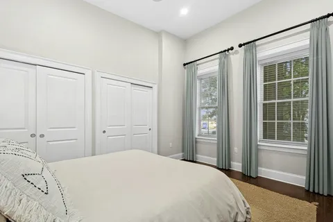 $999,999 | 616 East 4th Street, Unit 204, Boston, MA 02127