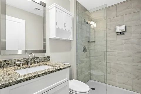 $999,999 | 616 East 4th Street, Unit 204, Boston, MA 02127