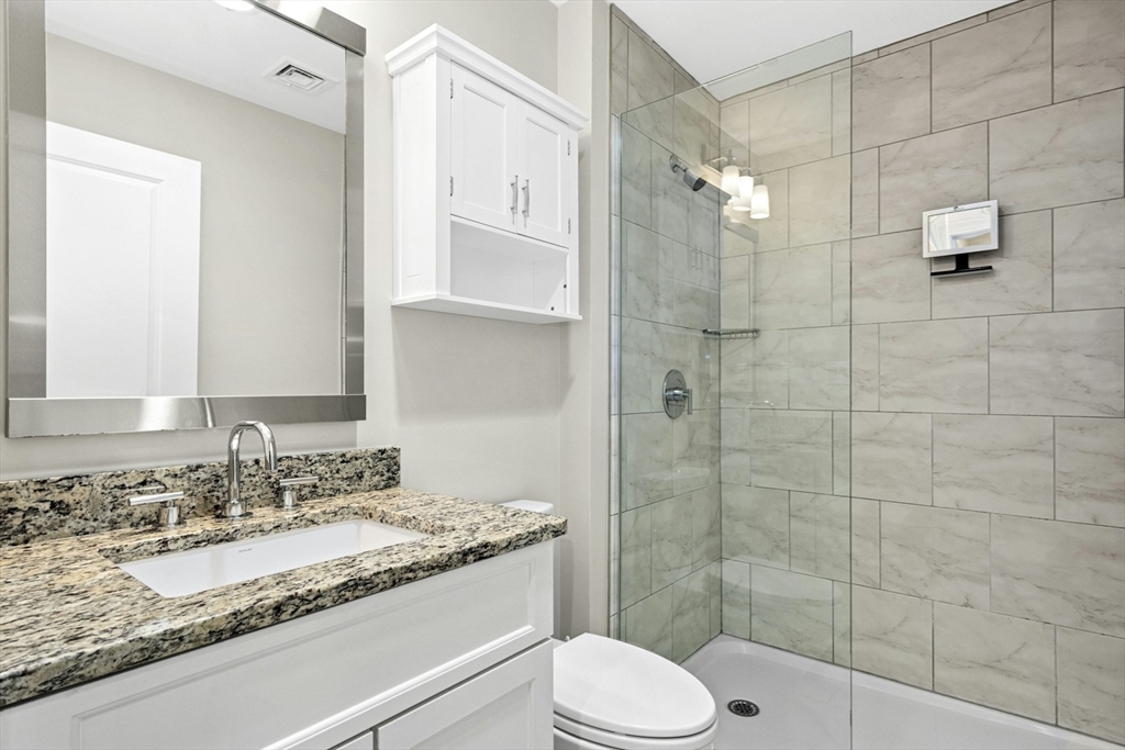 616 East 4th Street, Unit 204 Boston, MA 02127 - Photo 12 of 19