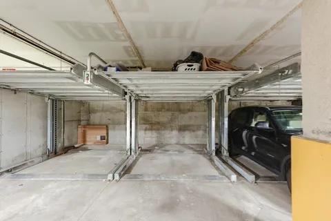 $999,999 | 616 East 4th Street, Unit 204, Boston, MA 02127