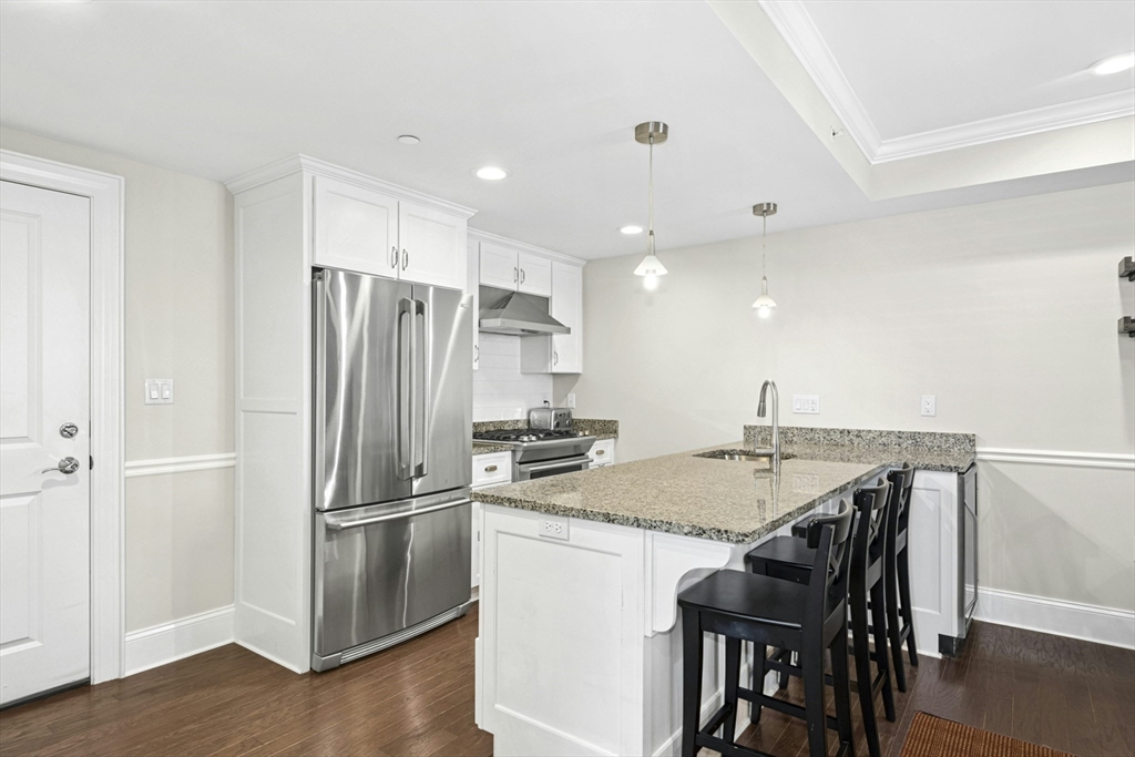 616 East 4th Street, Unit 204 Boston, MA 02127 - Photo 2 of 19
