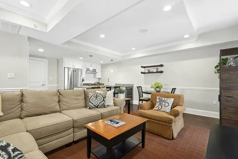 $999,999 | 616 East 4th Street, Unit 204, Boston, MA 02127