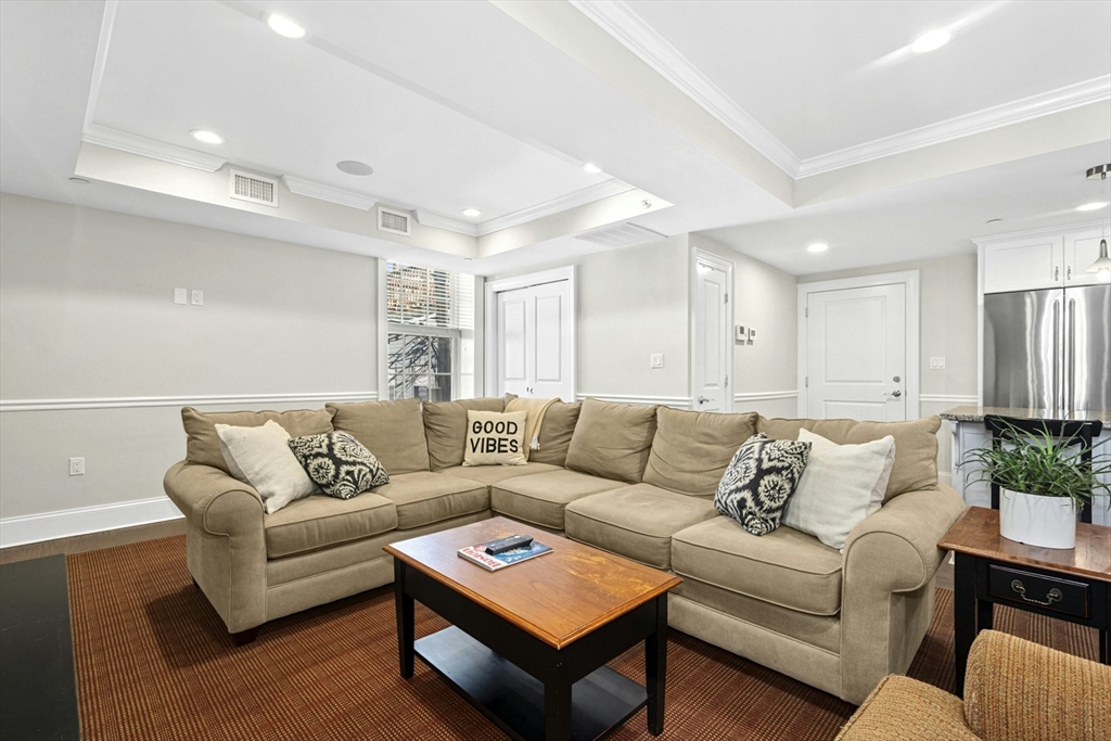 616 East 4th Street, Unit 204 Boston, MA 02127 - Photo 6 of 19