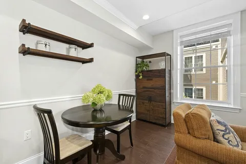 $999,999 | 616 East 4th Street, Unit 204, Boston, MA 02127