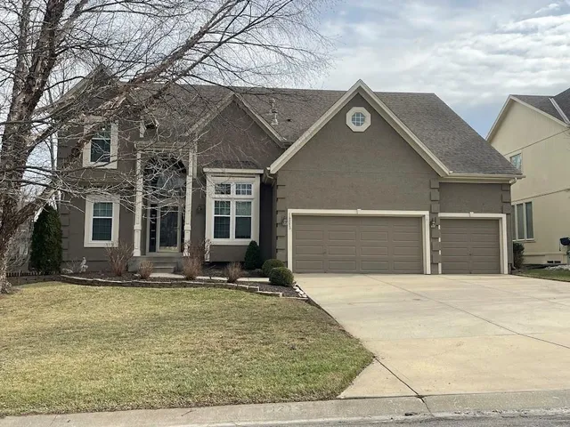 $675,000 | 14213 Parkhill, Overland Park, KS 66221