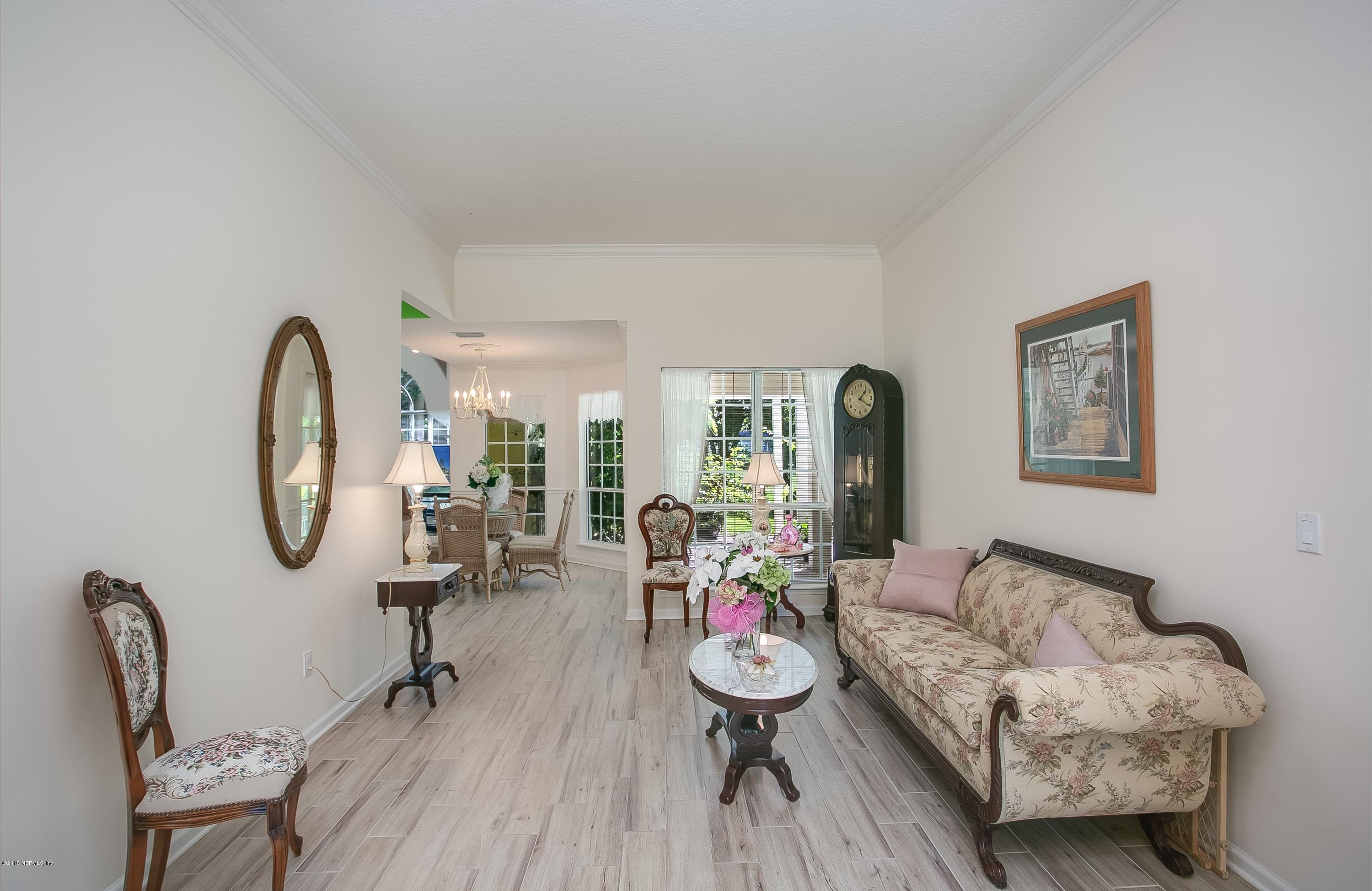 13802 Longs Landing Road East Jacksonville, FL 32225 - Photo 5 of 26 004_Living Room