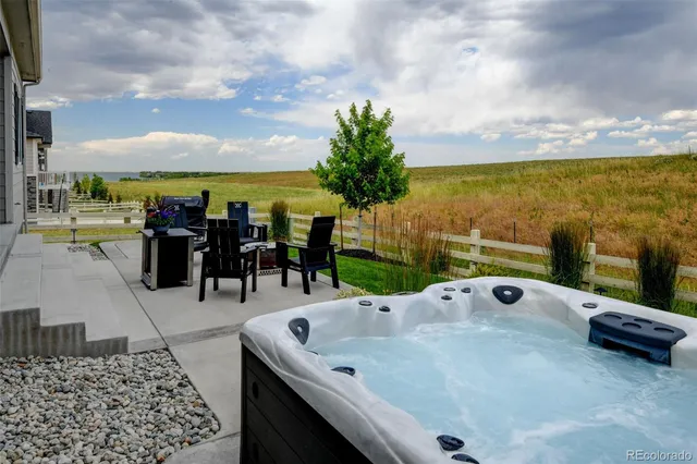 $1,175,000 | 7000 South White Crow Way, Aurora, CO 80016