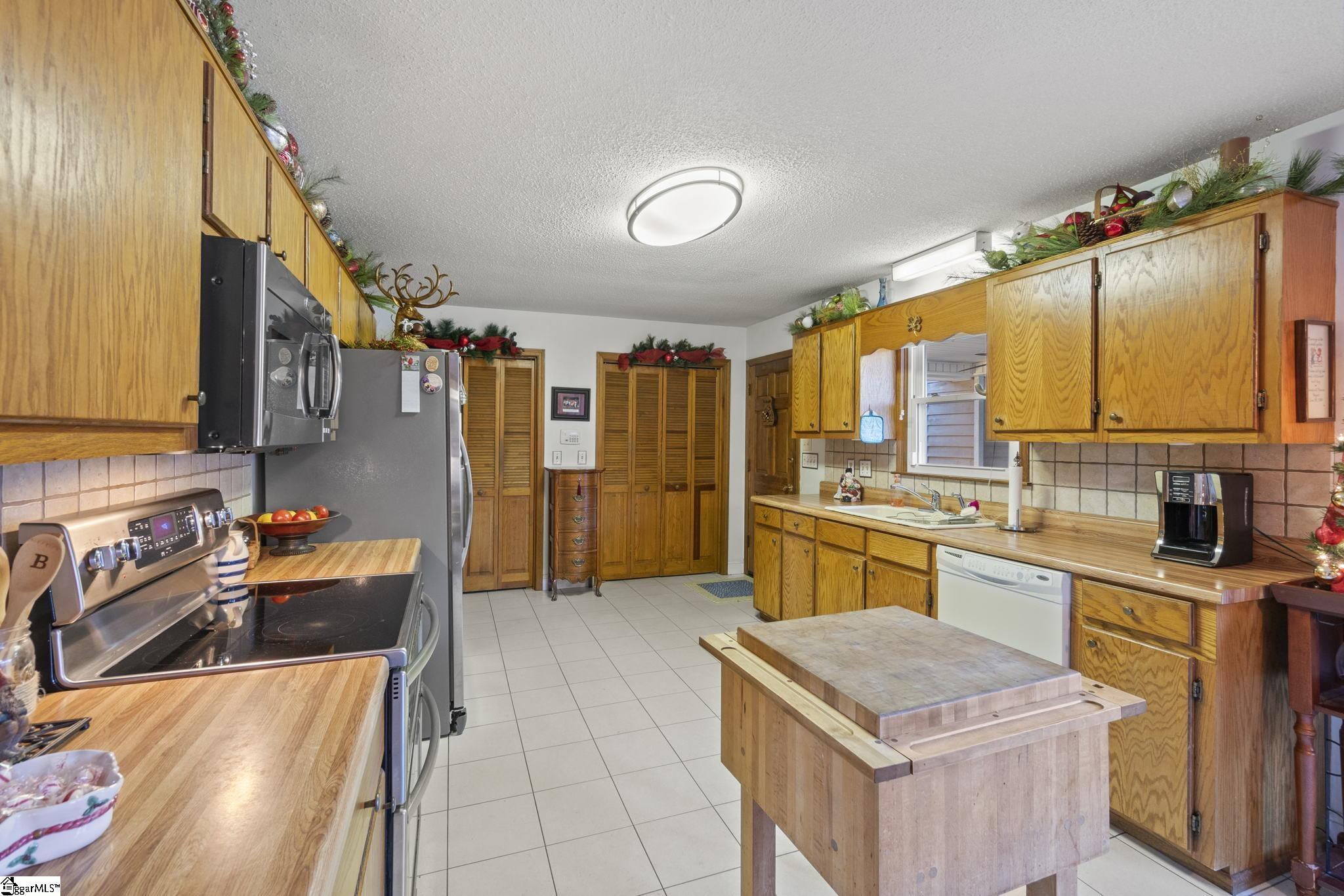 2809 Midway Road Anderson, SC 29621 - Photo 10 of 36 Gallery Image 10