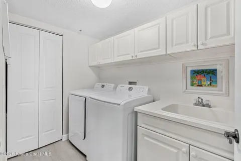 $949,000 | 2075 Florida A1A, Unit 2304B, Indian Harbour Beach, FL 32937