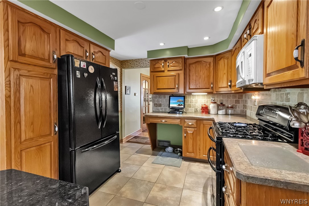 139 Buffalo Road East Aurora, NY 14052 - Photo 18 of 50