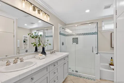 $1,749,000 | 6424 Cayenne Lane, Carlsbad, CA 92009