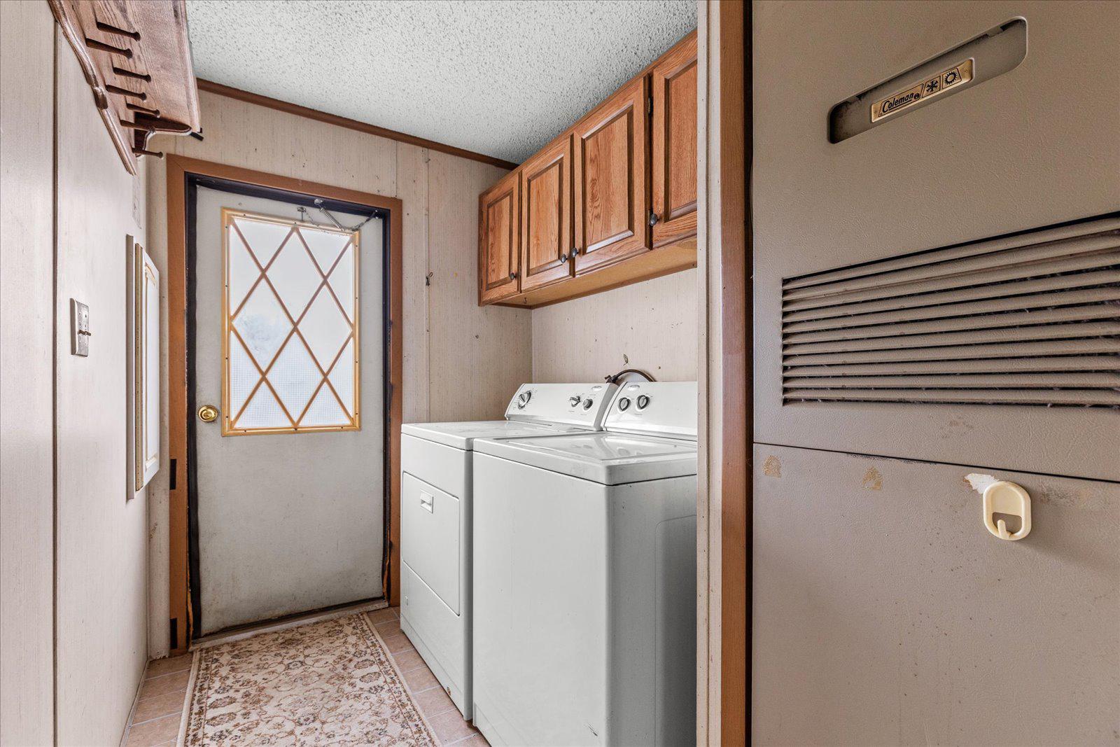 333 Newcomer Road Windsor, PA 17366 - Photo 92 of 112 Mobile Home Laundry