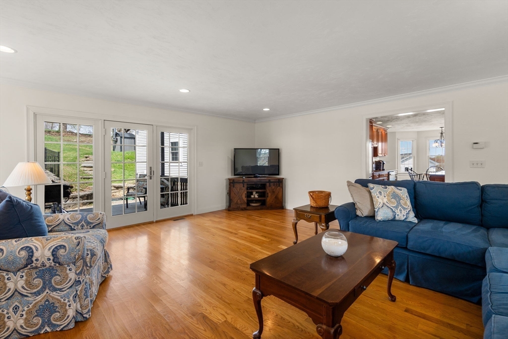 63 Uxbridge Road Sutton, MA 01590 - Photo 15 of 42