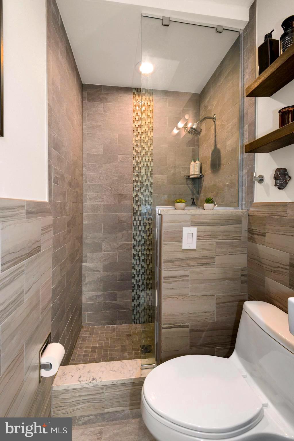 1335 Rittenhouse Street Northwest Washington, DC 20011 - Photo 19 of 33 Master Bath