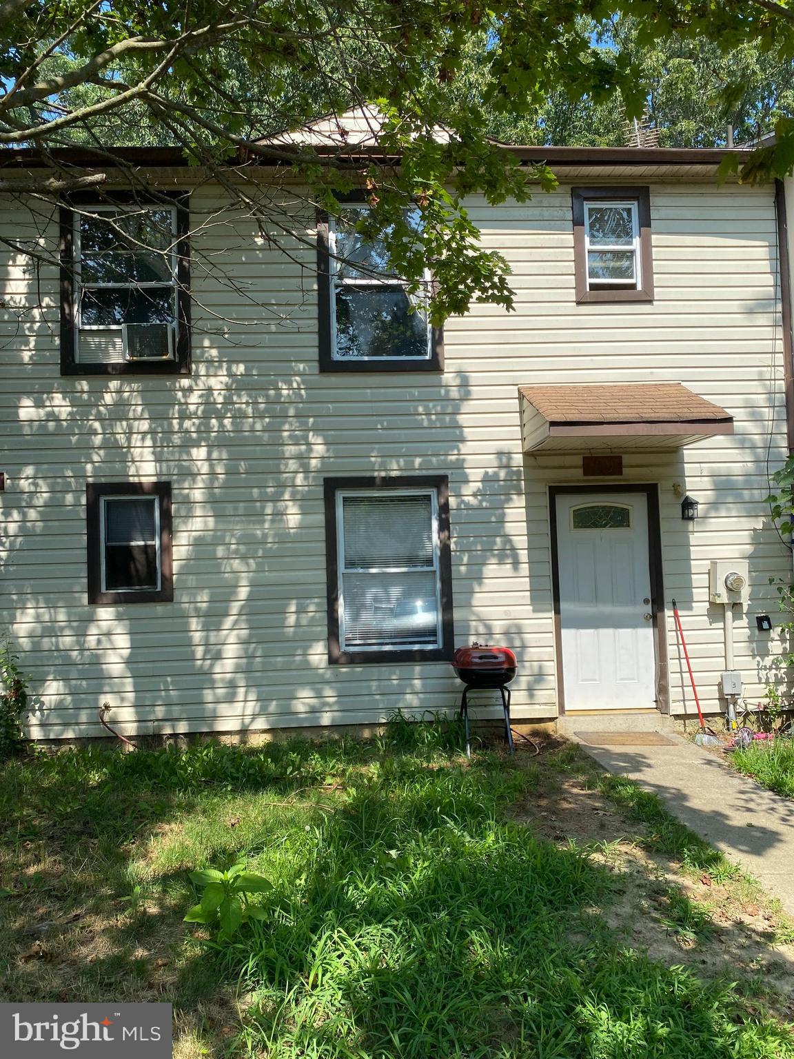 89 Hampshire Road Sicklerville, NJ 08081 - Photo 1 of 17 Gallery Image 1