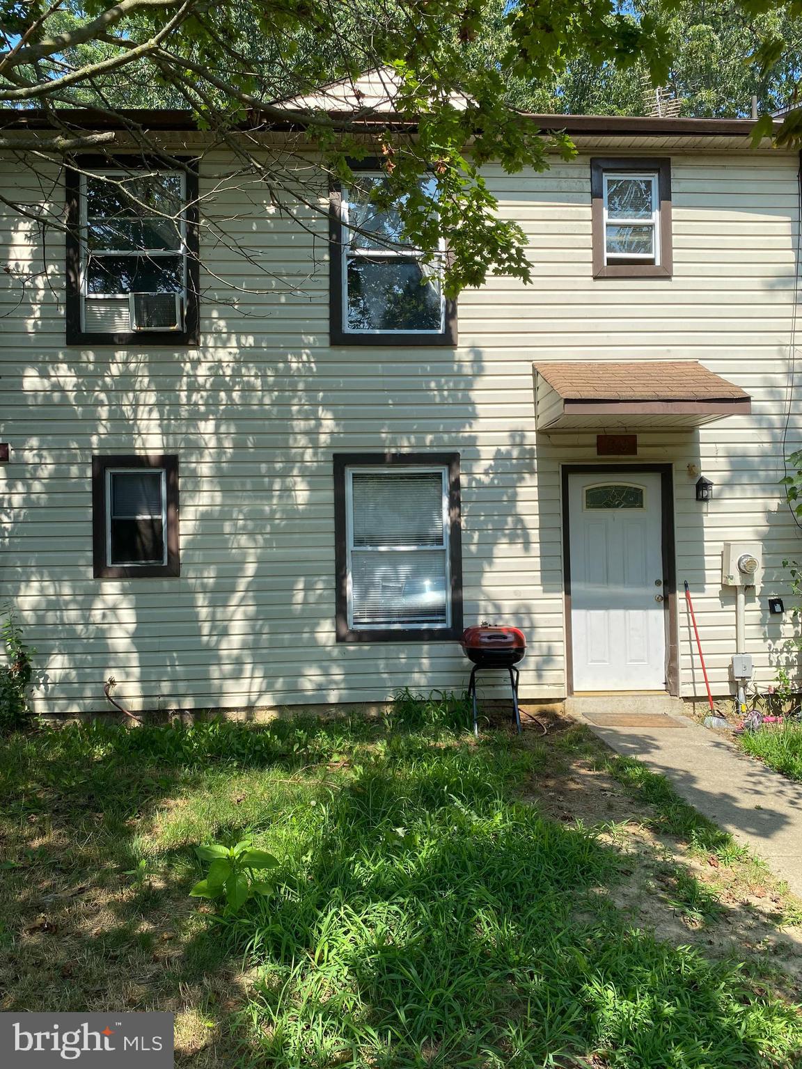 89 Hampshire Road Sicklerville, NJ 08081 - Photo 2 of 17 Gallery Image 2
