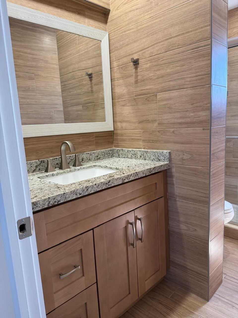 1815 North Surf Road, Unit 402 Hollywood, FL 33019 - Photo 28 of 35 abd72eef-3adc-4fe8-b46e-132c025237f8