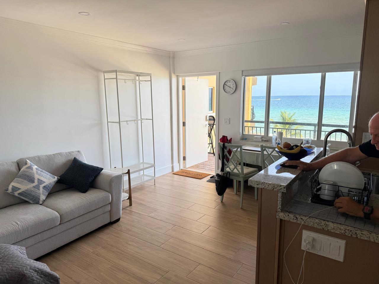 1815 North Surf Road, Unit 402 Hollywood, FL 33019 - Photo 9 of 35 2f9e5aae-a1c9-41bb-a341-1731f2ab51bc