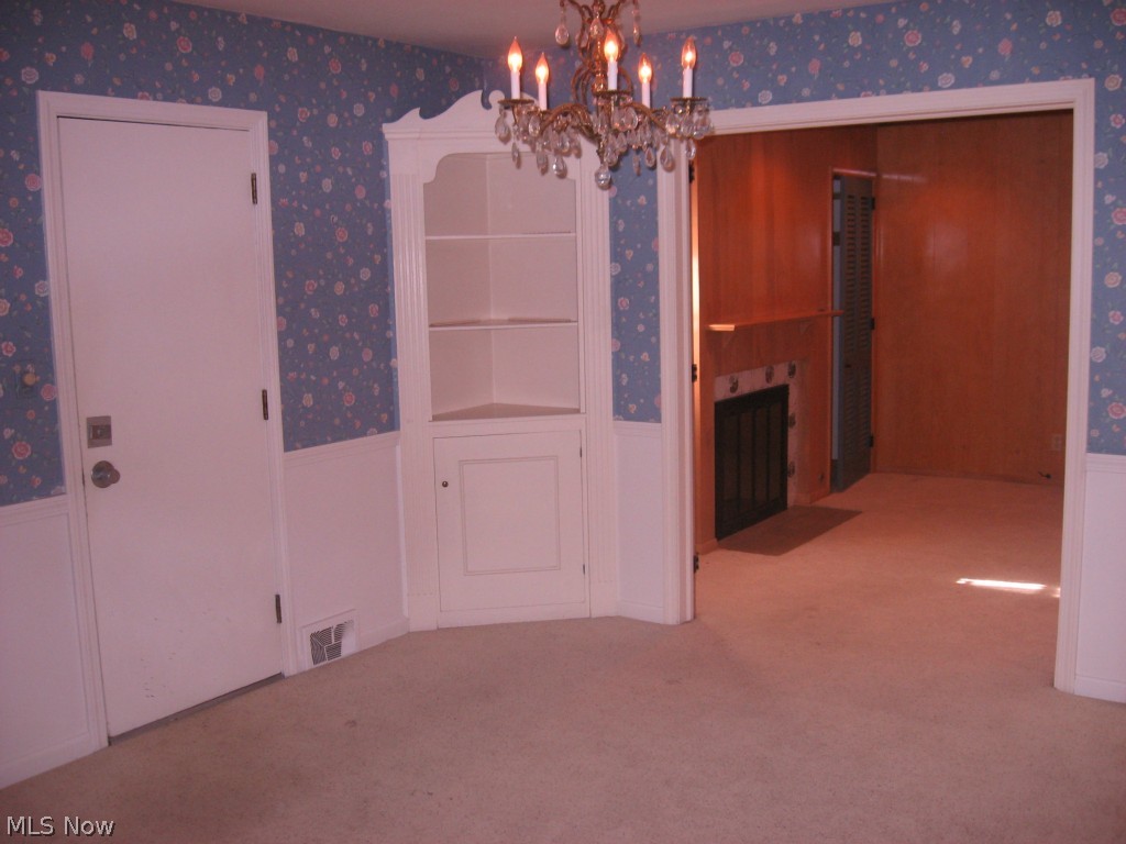 250 Winston Road Akron, OH 44313 - Photo 3 of 24