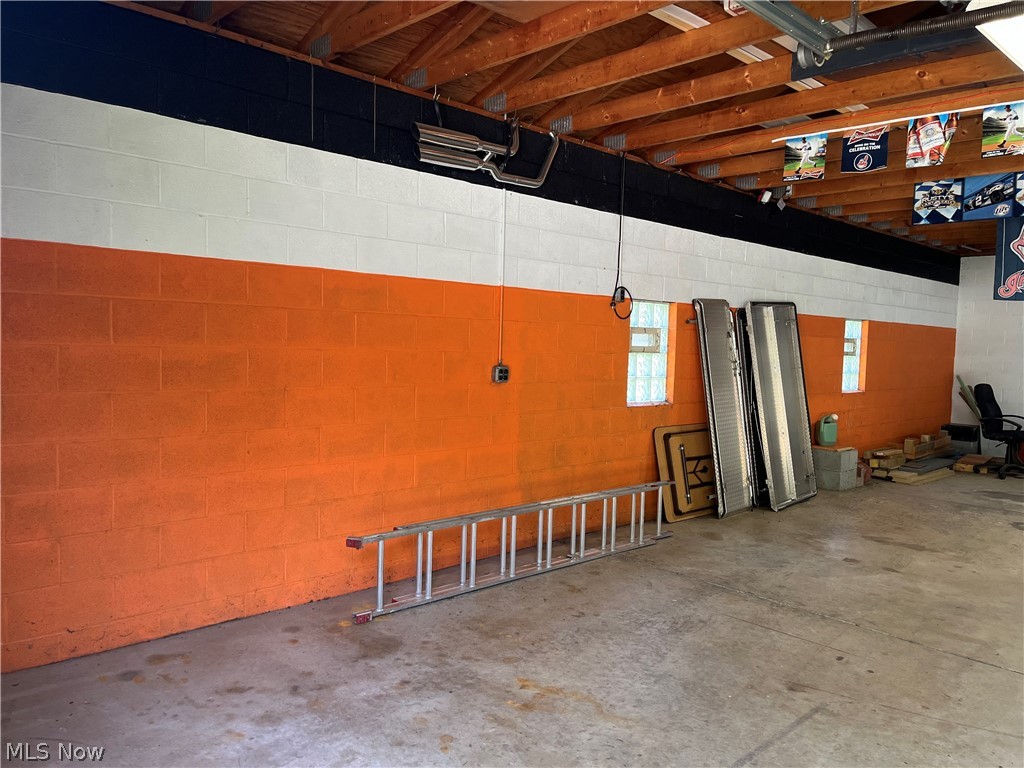 View of garage /outbuilding