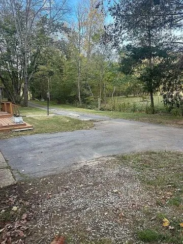 $399,997 | 215 Weaver Hollow Lane, Erin, TN 37061